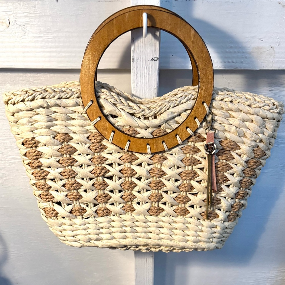 Designer straw wood handle clutch with charm